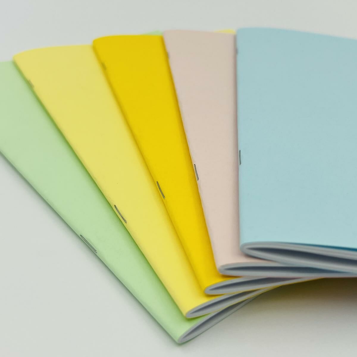 #8012C B5 多色書寫筆記簿(64版) - 10本