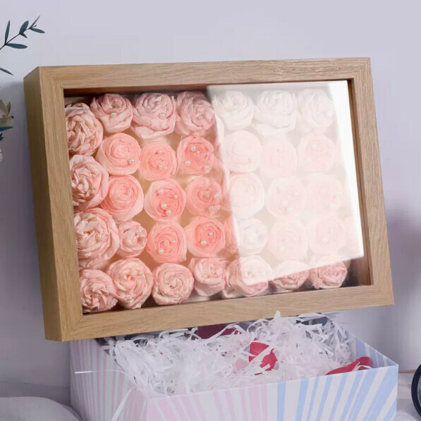 Hot selling handmade paper towel rose dried flower photo frame (raw wood color 16 inches [inner diameter 30.5*40.6cm] (can hold more than 20 flowers) wall hanging)