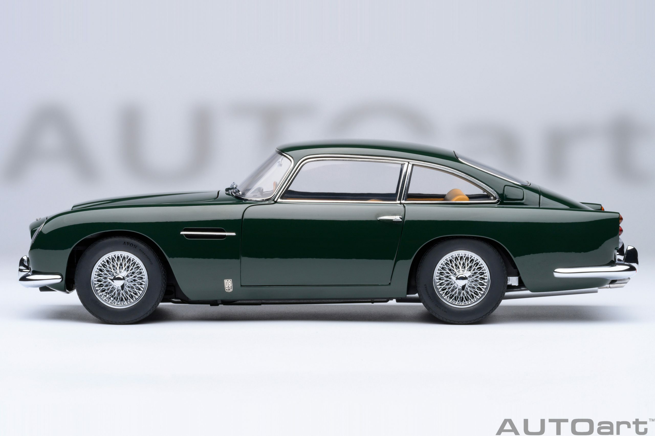 預訂 (訂金$300) (預訂價$1584) :1/18 AUTOART Aston Martin DB5 (British Racing Green) (70286)