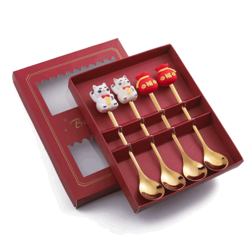 新款新年小禮物叉勺餐具套裝（公仔勺四件套-紅盒（招財貓+福袋））