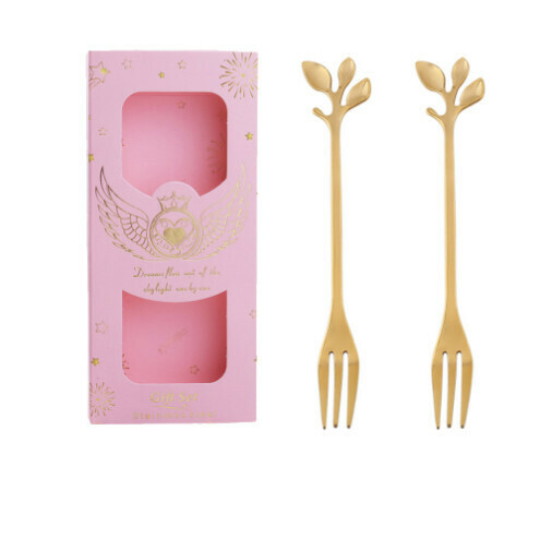 Hot recommended wedding accompaniment gift box and tableware set (leaf fork gold two-piece set-powder box)