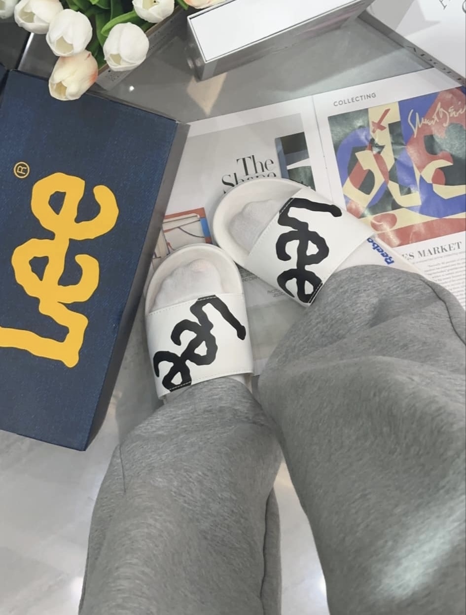 LEE 大Logo拖鞋 室外拖鞋 糖果色系 女款 白色 水藍色 粉色/預購