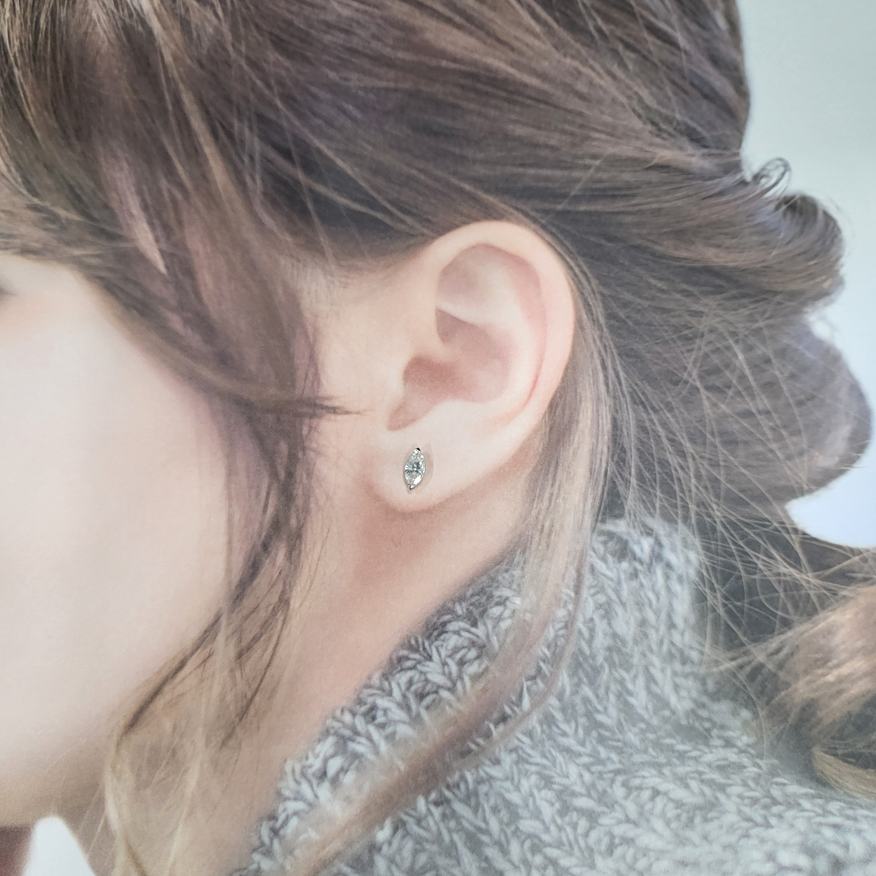 全新18K白金【主石75份欖尖形鑽石】耳環