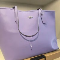 [S] COACH CR111 LEATHER CITY TOTE,SV/LIGHT VIOLET, 196395290536 (SCO837)