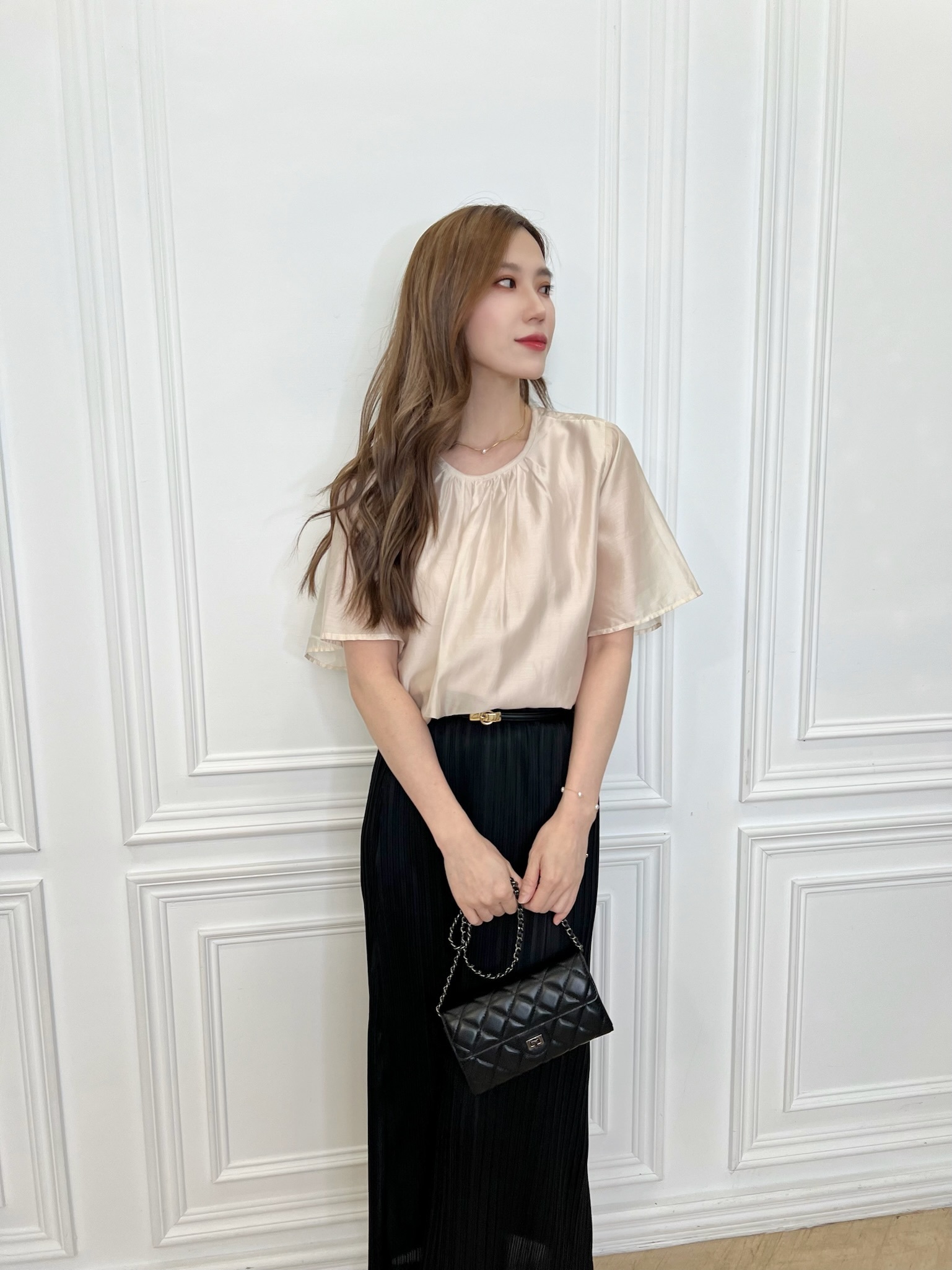 光澤領抓皺短袖上衣