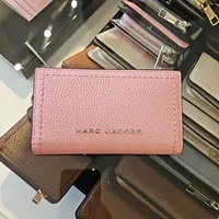 [S] MARC JACOBS 4P4SMP025S01 LEATHER OUTLET FOLDING WALLET,BUBBLEGUM, 196611140997 (SMJ370)