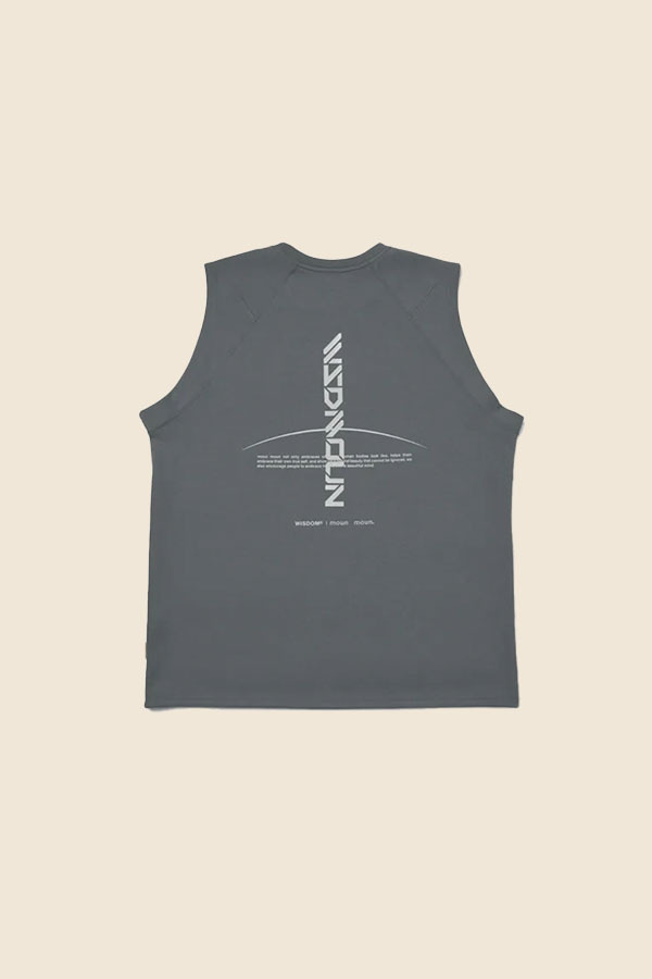 moun moun - 𝗪𝗜𝗦𝗗𝗢𝗠® 𝗫 𝗺𝗼𝘂𝗻 𝗺𝗼𝘂𝗻 克蘭袖型背心 （石灰色）