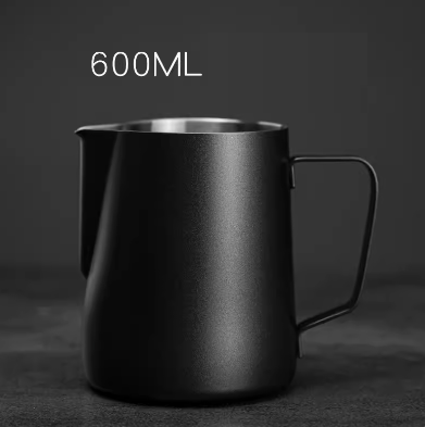Hot selling coffee latte art jar (600ml black outer latte art jar)