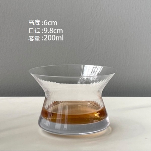 New creative glass dessert bowl and cold dish dish (Gyro Dessert Cup)
