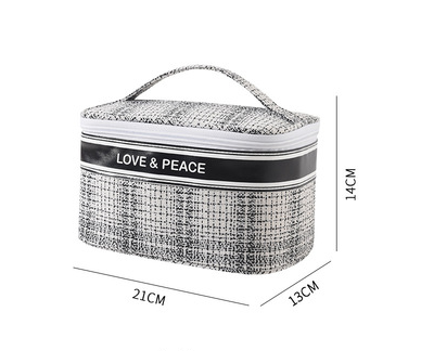 New toiletry bag (white)
