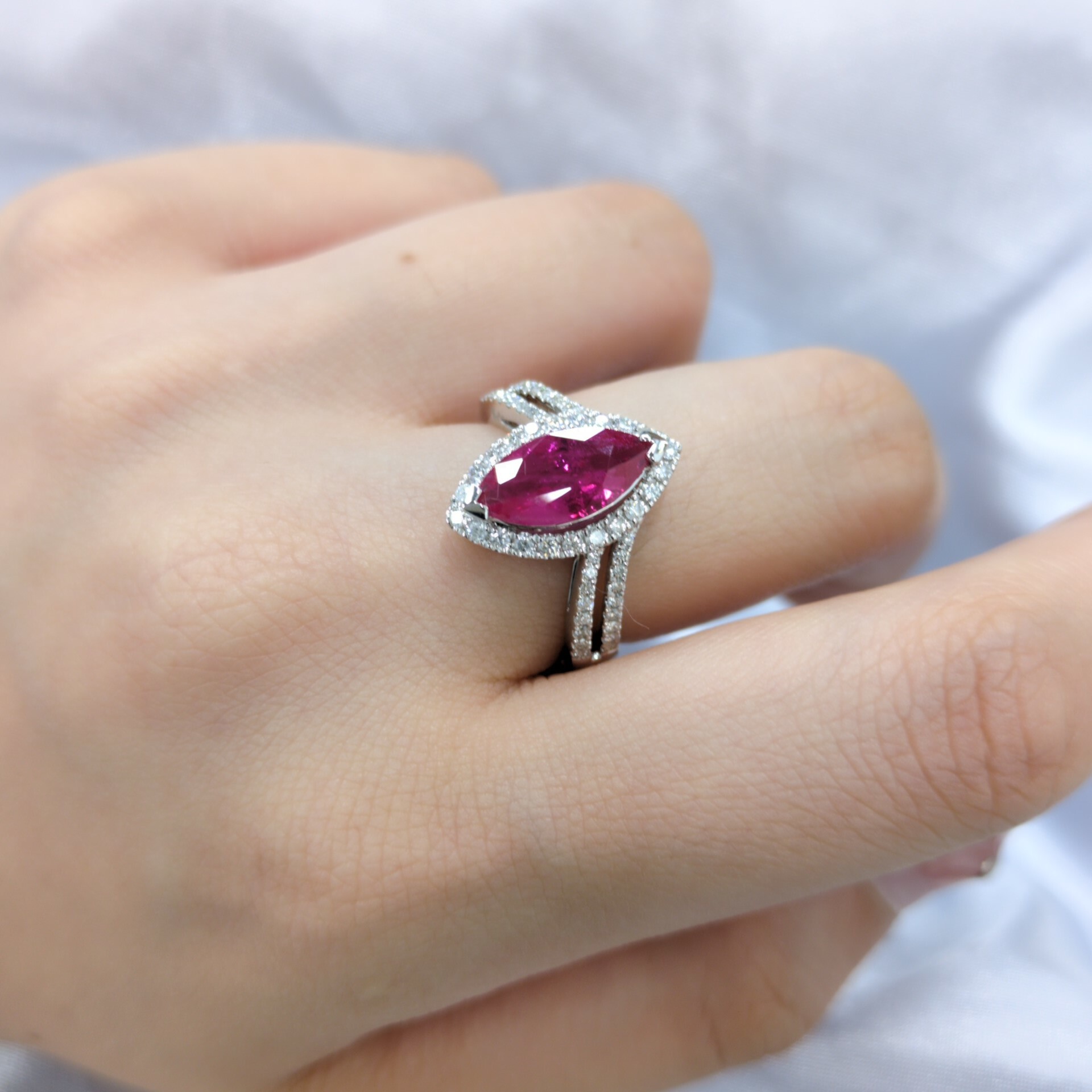 18K White Gold 1.37ct Ruby and Diamond Ring