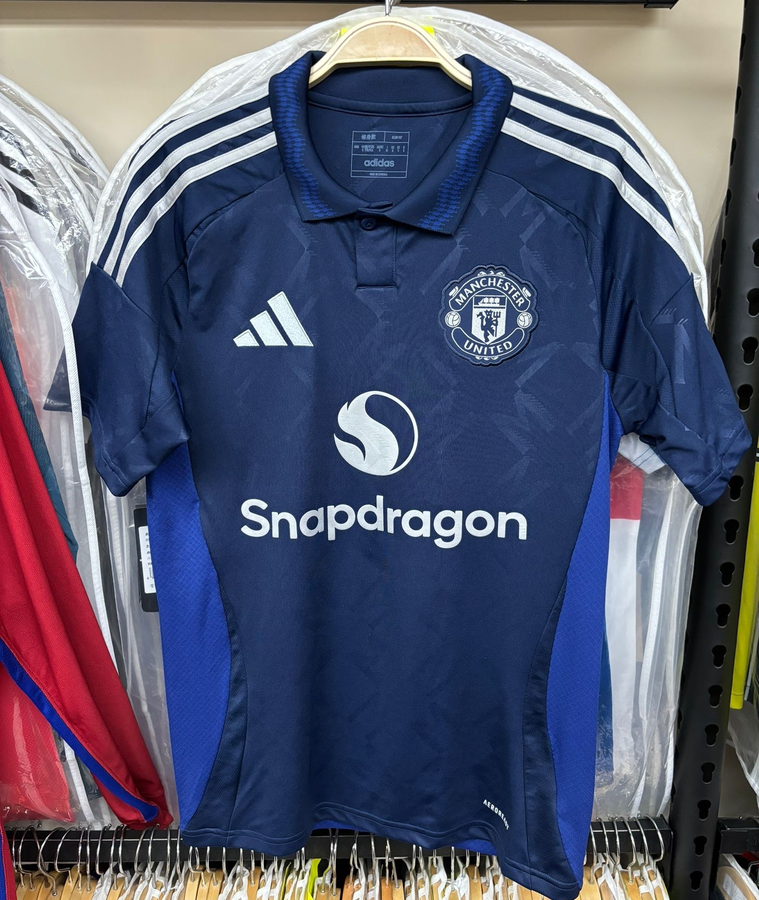 24-25曼聯作客球迷版球衣