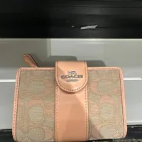 [S] COACH CT922 MD CORNER ZI SIGNATURE JACQUARD,SV/FADED BLUSH, 196395413799 (SCO885)