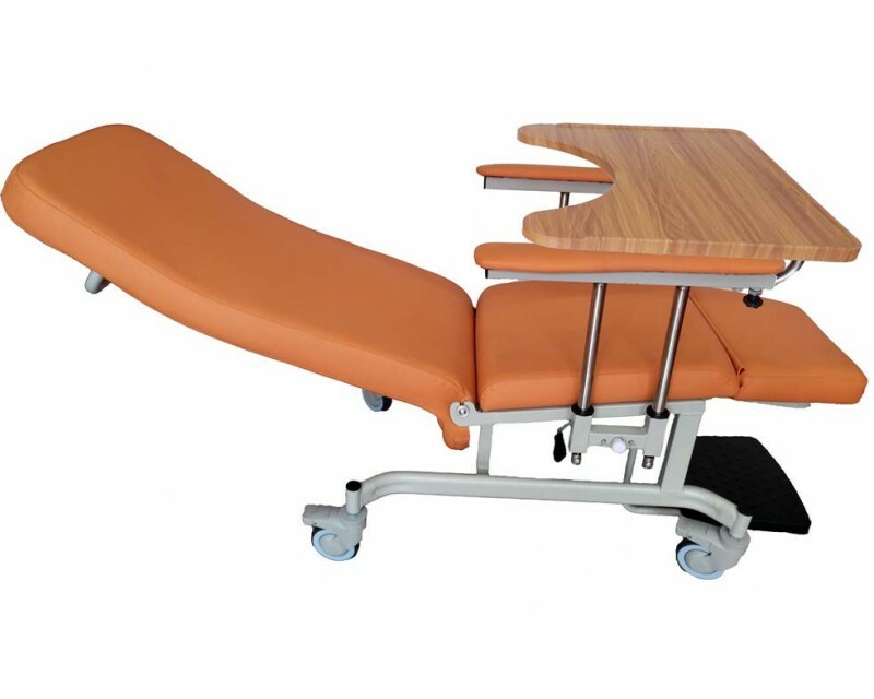 【月租】有輪可傾斜高背椅 (扶手可升降)