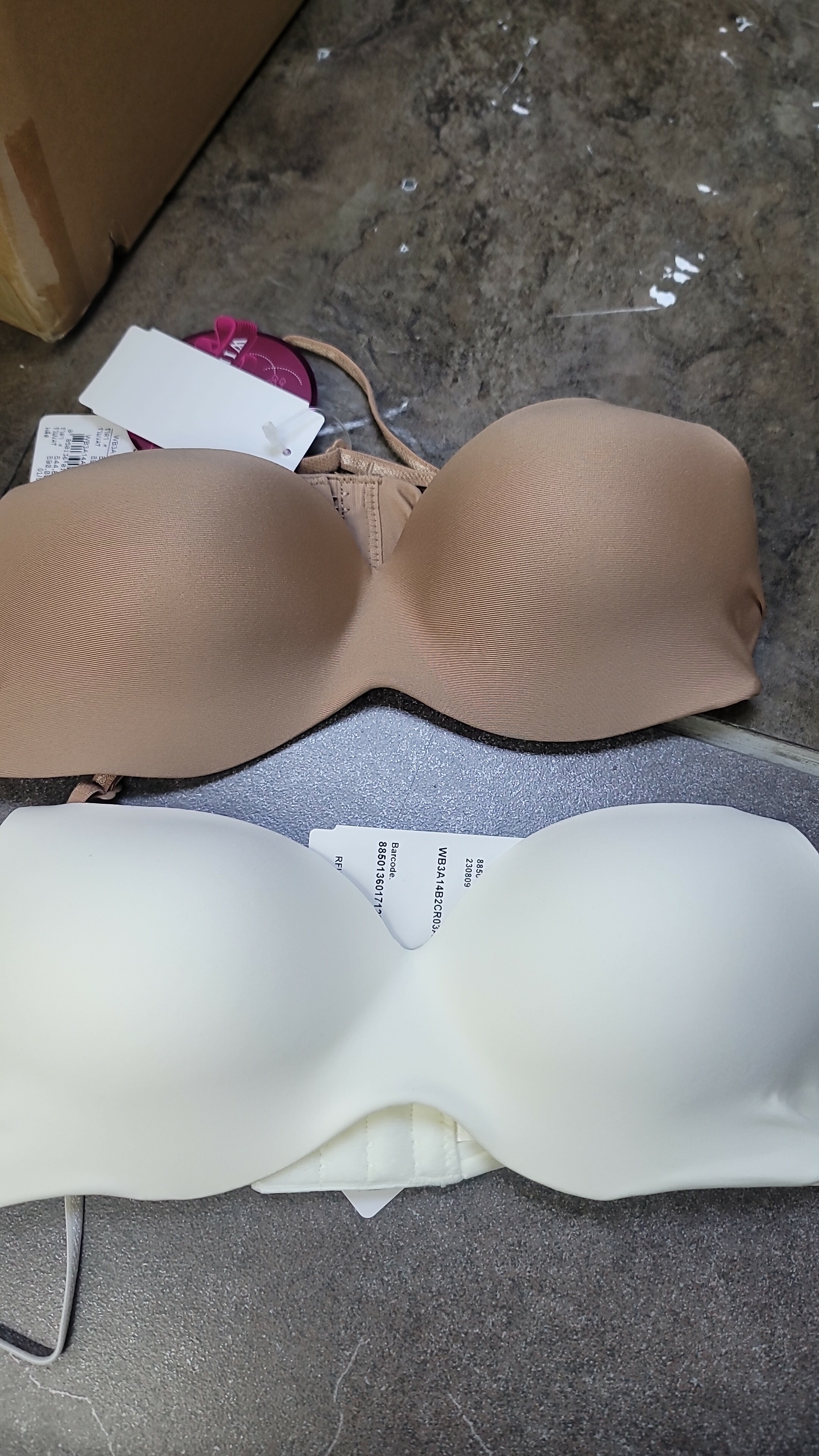 c056**