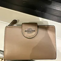 [S] COACH CR791 SMOOTH LEATHER MD CORNER ZIP,QB/DARK STONE, 196395487047 (SCO895)