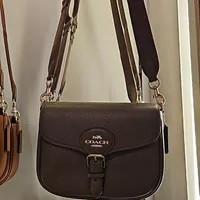 [S] COACH CP107 LUX PEBBLE AMELIA SDL,IM/DARK STONE, 196395422524 (SCO898)