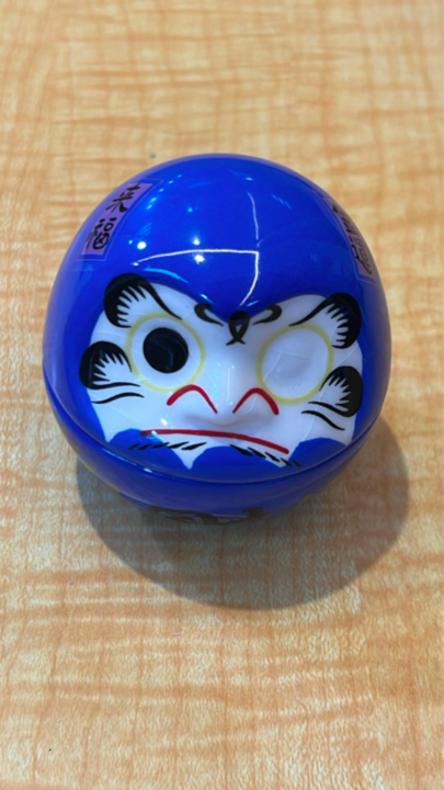 PP250318-C558-達摩開運擺件-藍色（瑕疵品）(介意勿拍)（現貨可新蒲崗倉庫即取）