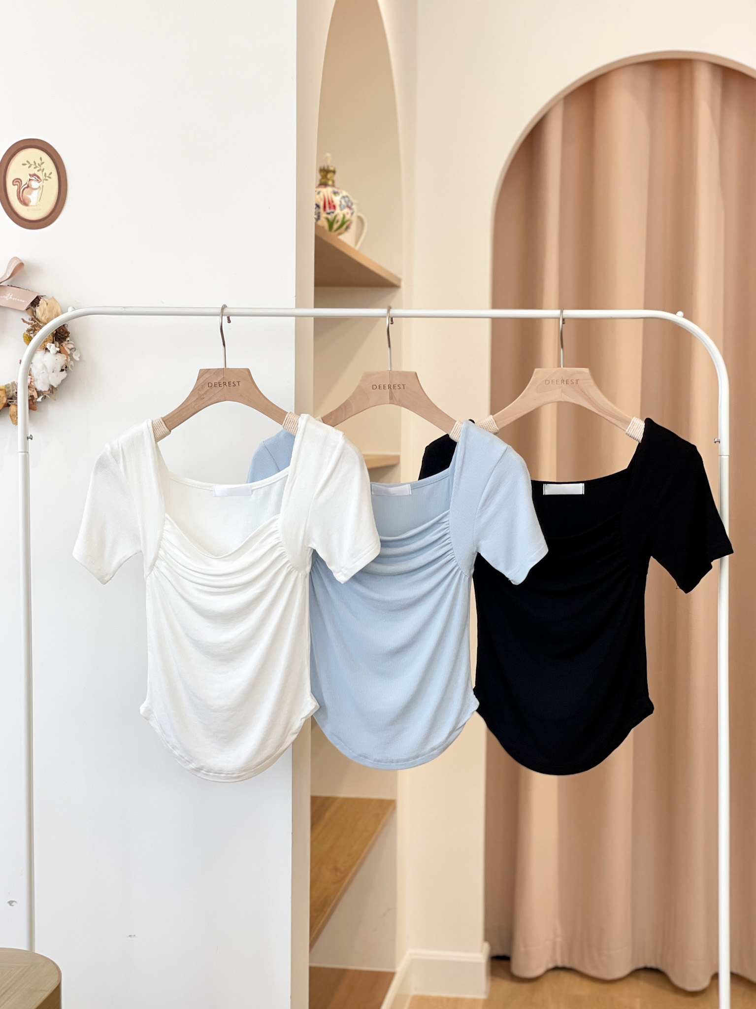 T1106 Sky Basic Wavy Top