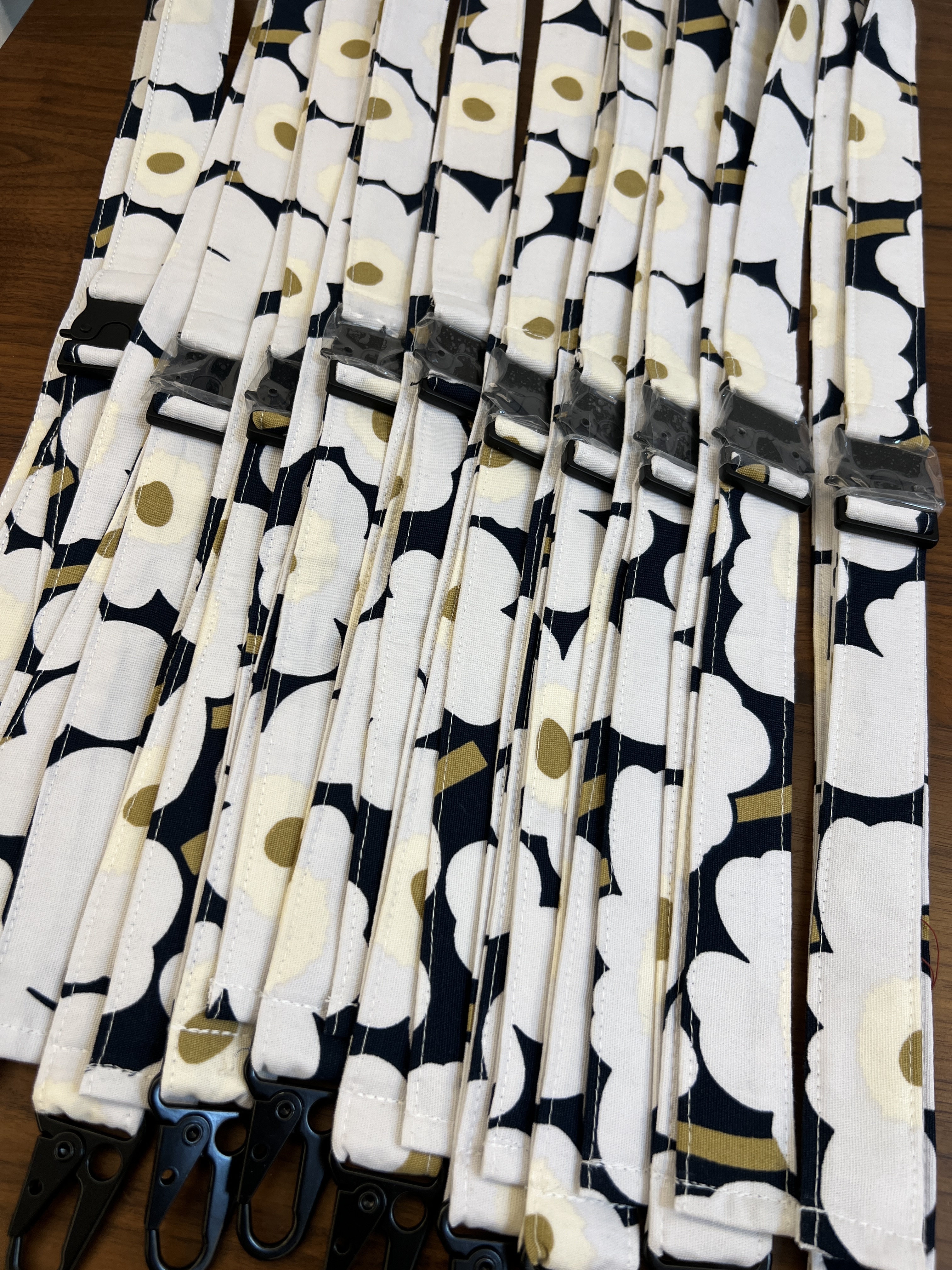 Cross Body Phone Charm 手機揹帶 | Marimekko canvas fabric | Japan limited navy x light grey x gold