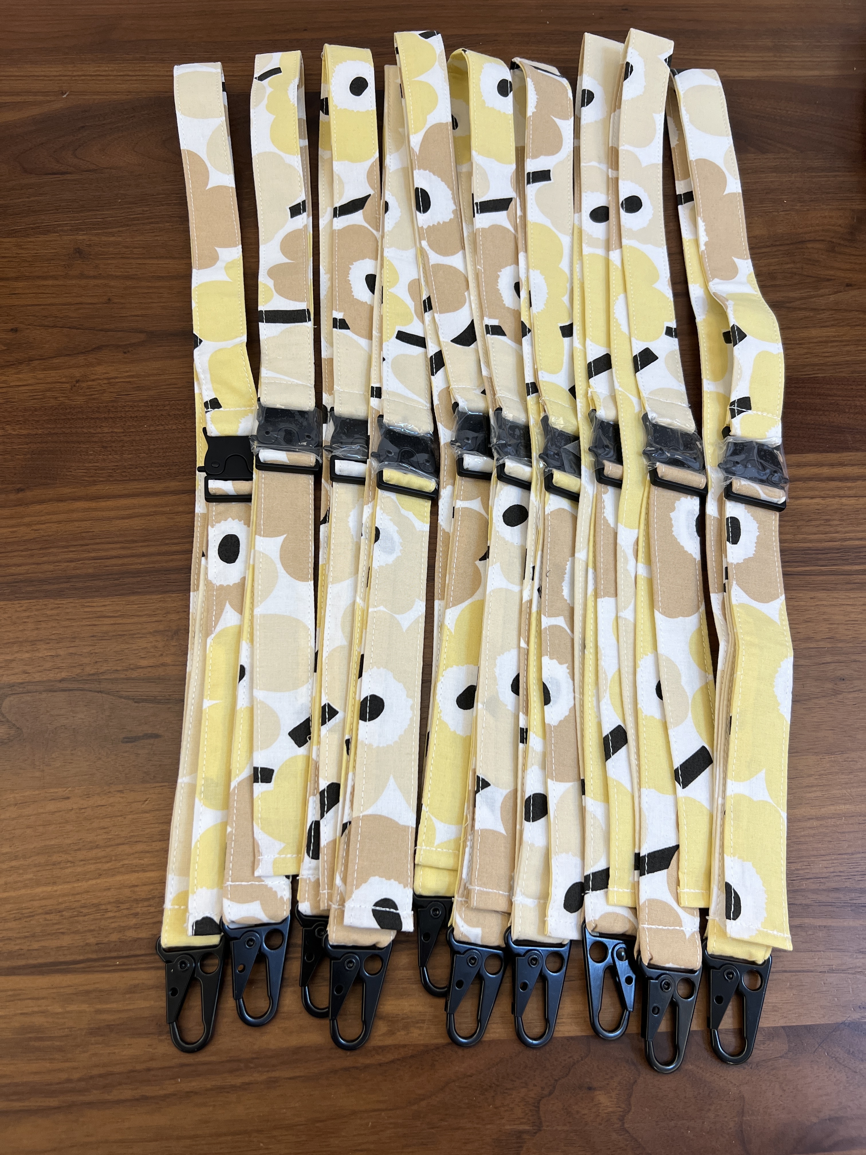 Cross Body Phone Charm 手機揹帶 | Marimekko cotton fabric | Japan limited 3色 beige mini Unikko