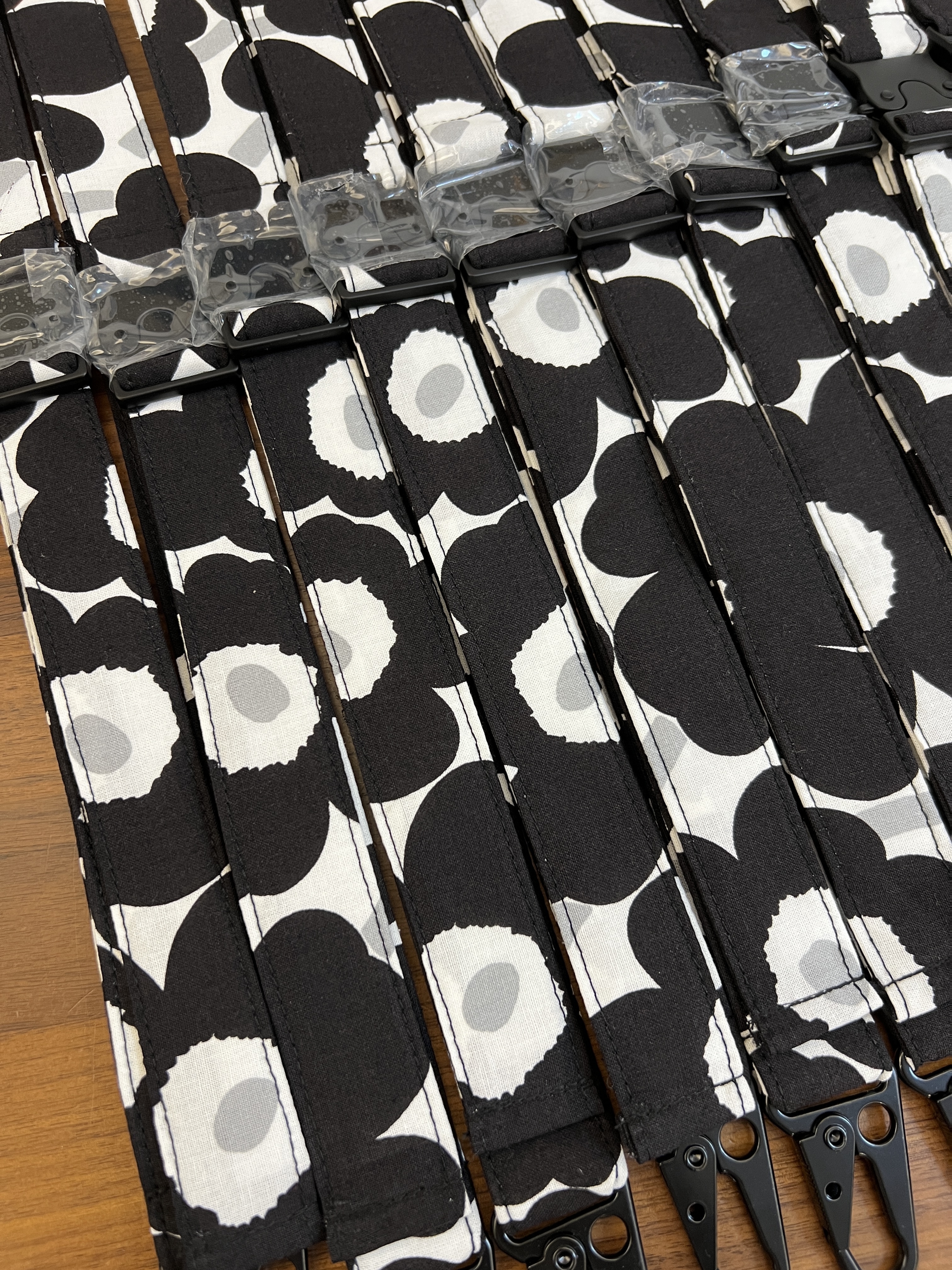 Cross Body Phone Charm 手機揹帶 | Marimekko cotton fabric | Black x sliver