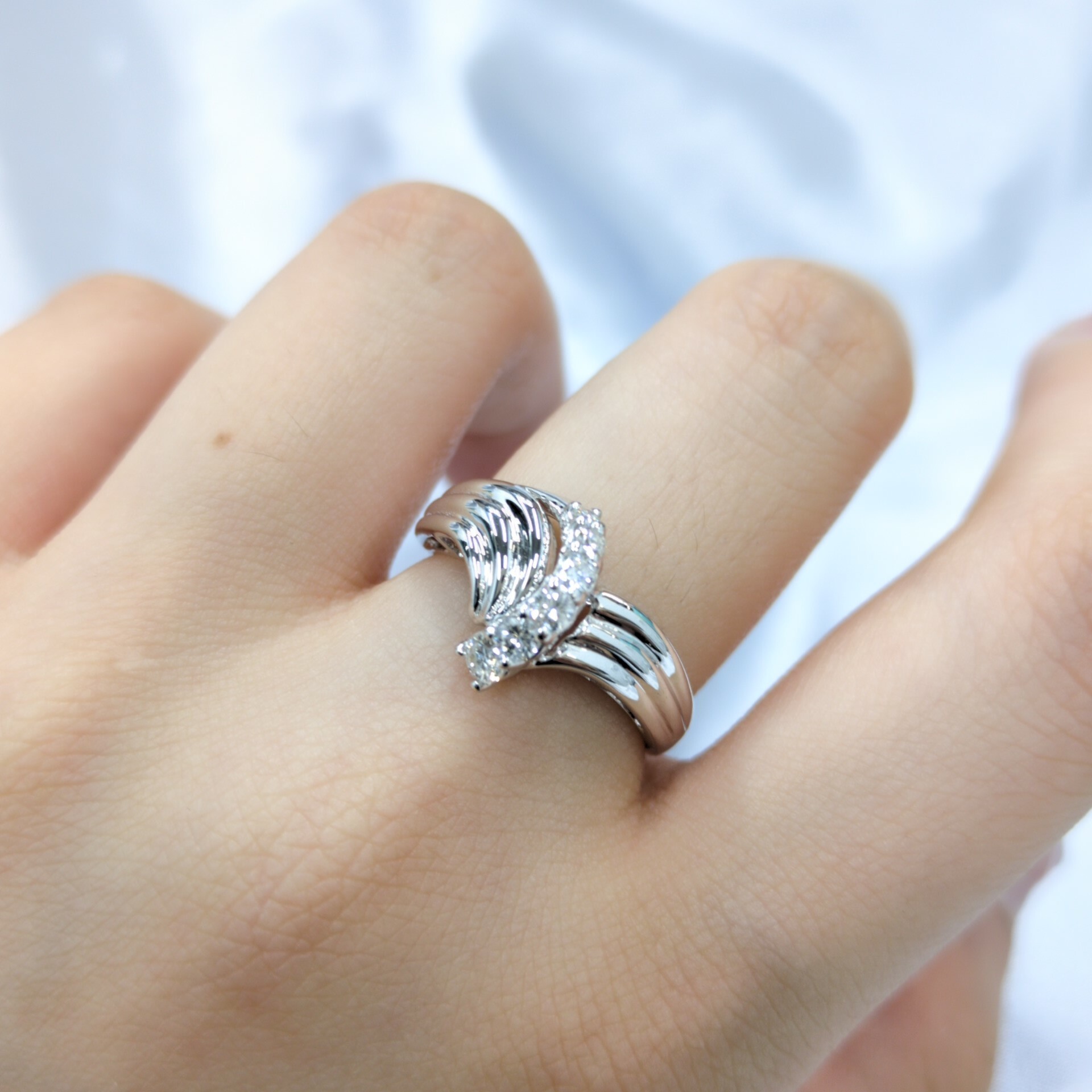 全新18K白金25份鑽石戒指