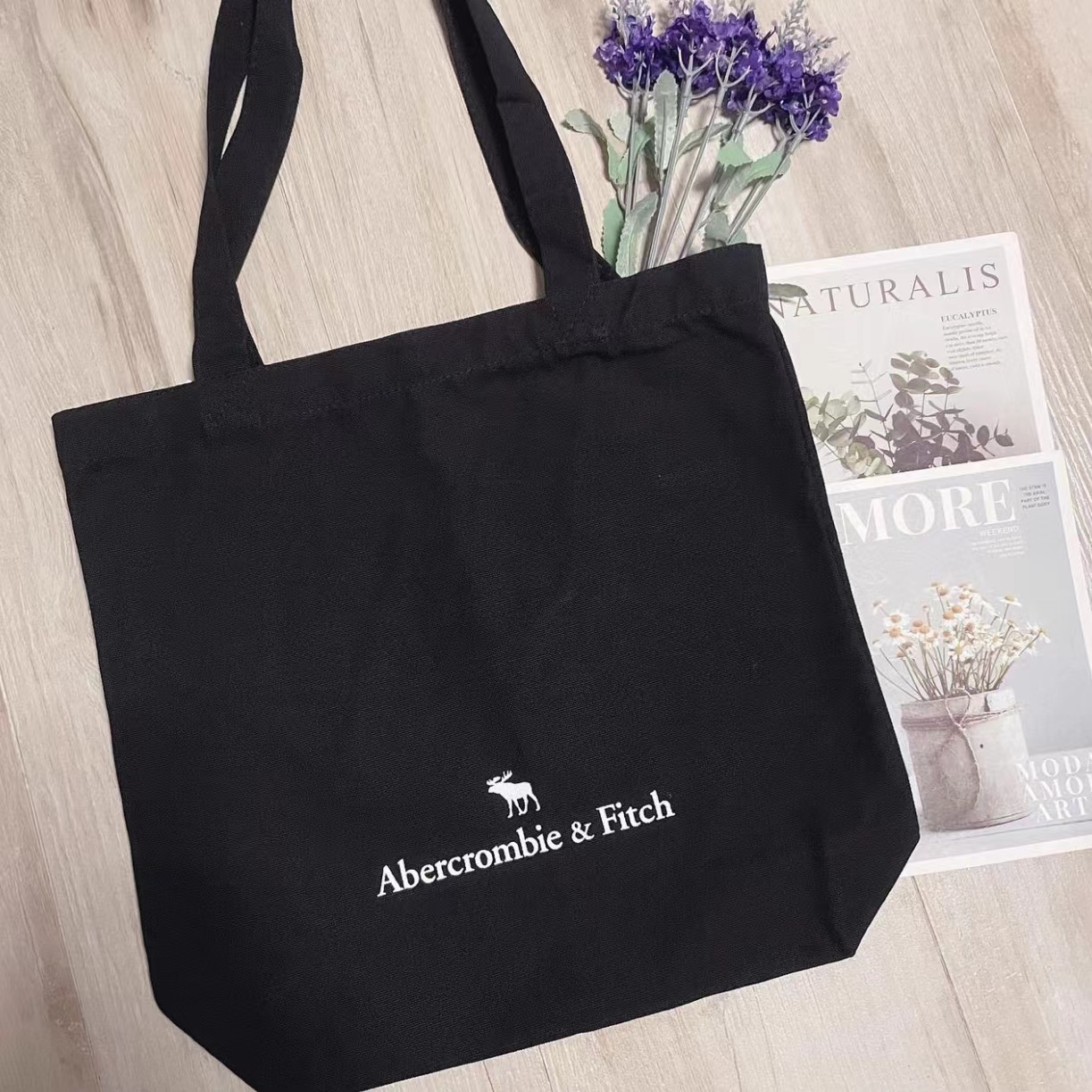 ABERCROMBIE & FITCH LOGO TOTE BAG