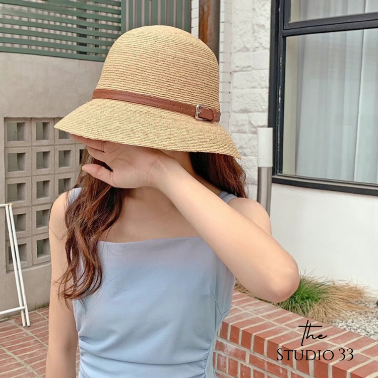 氣質優雅皮飾遮陽帽（拉菲草）