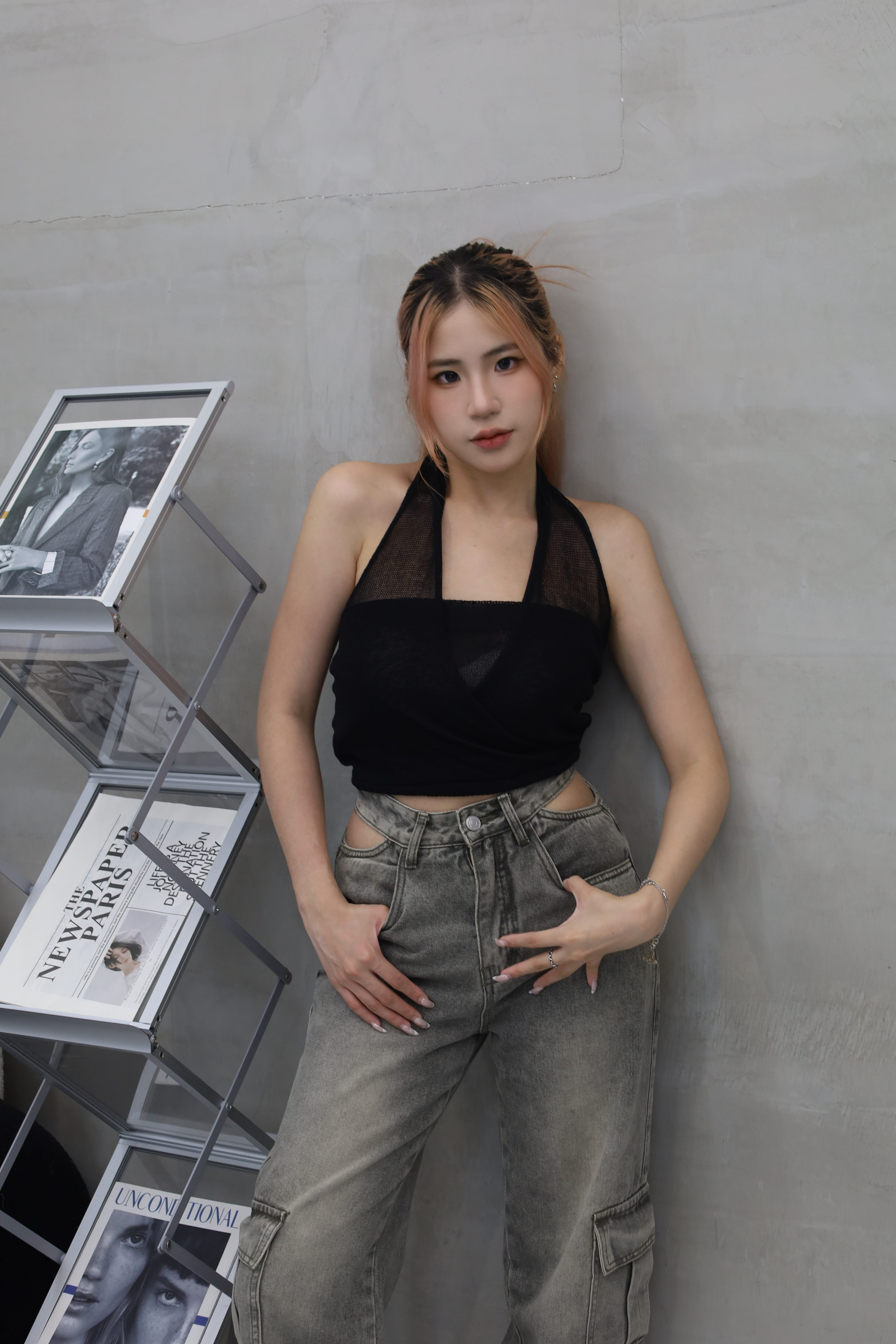 針織繞脖平口上衣