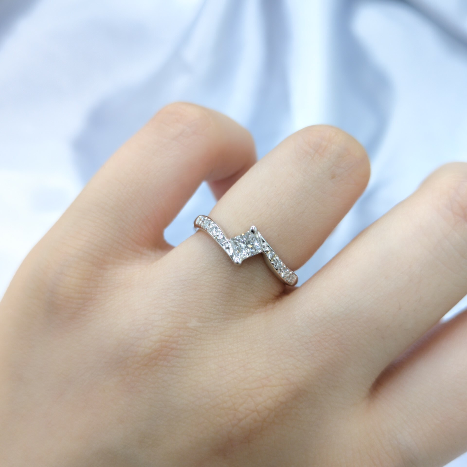 18K White Gold 0.35ct Princess Cut Diamond Ring