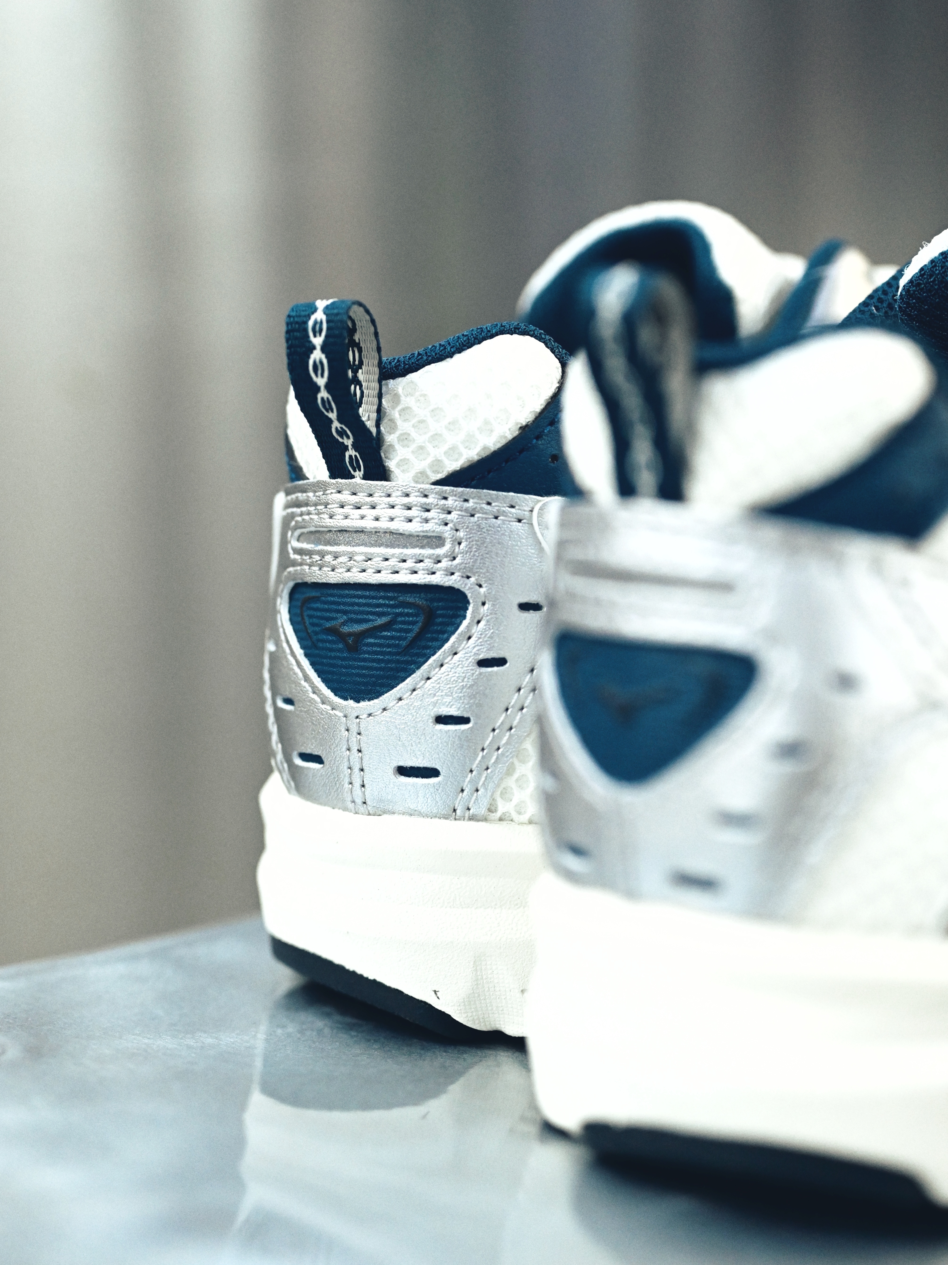 Mizuno MXR OG Snow White Majolica Blue Silver