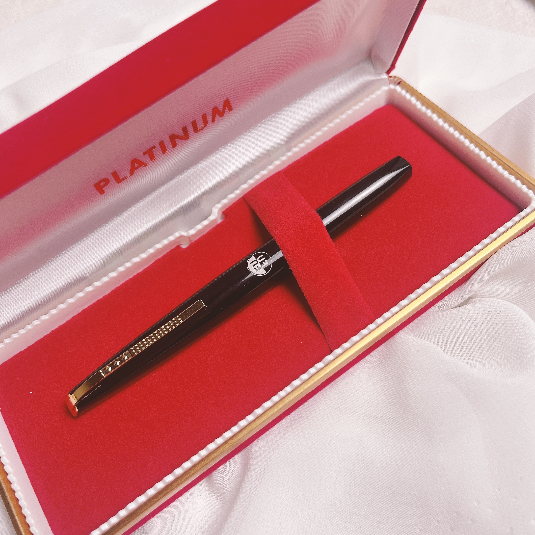 白金｜福福研尖款 黑浪花