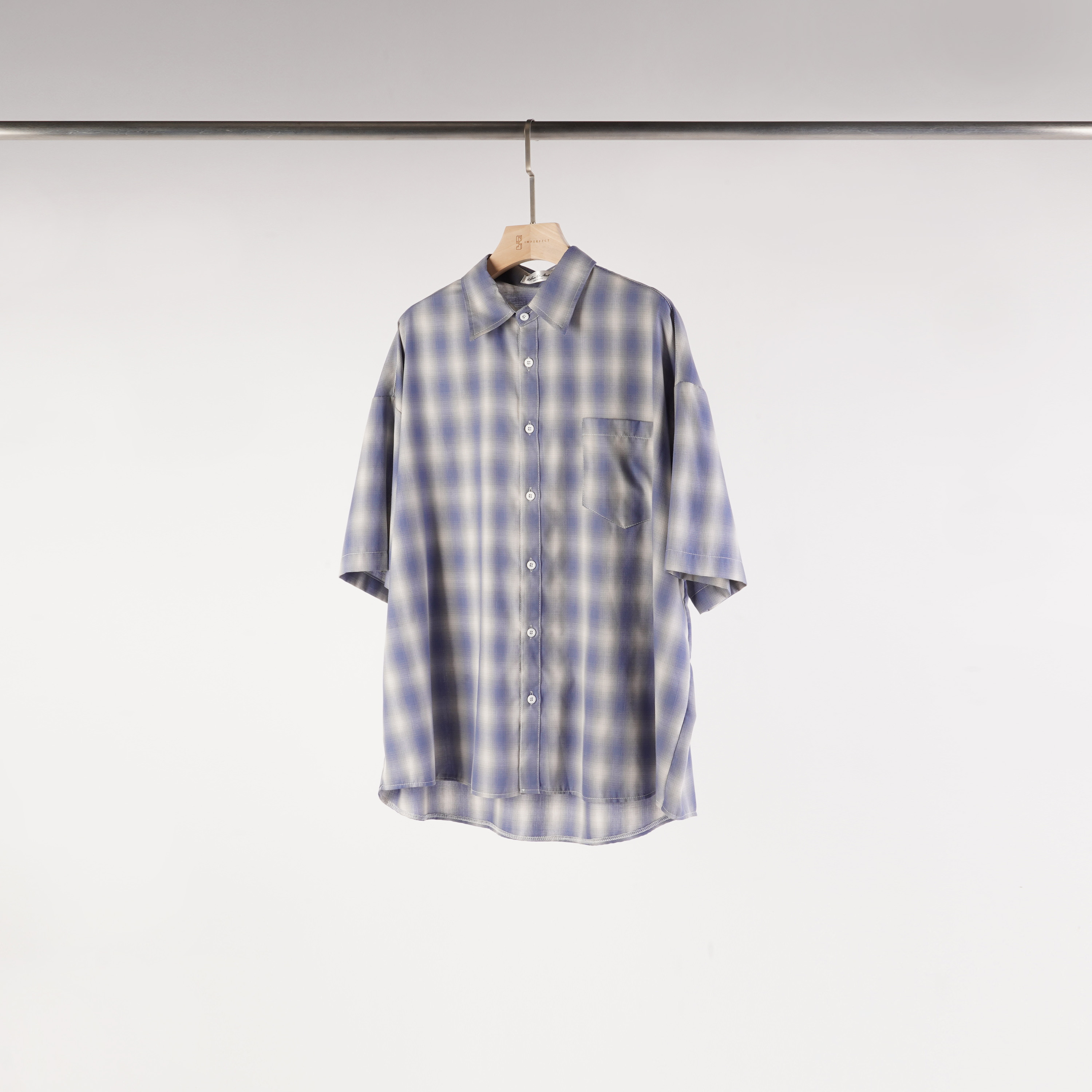 渲染格紋口袋襯衫 | 有點藍