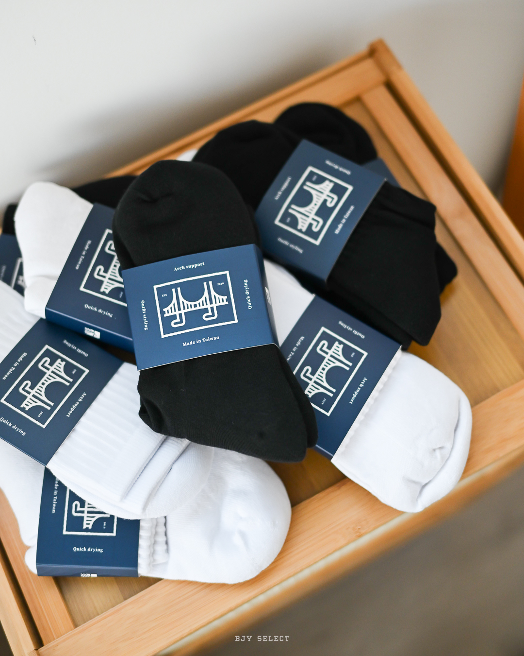 #現貨 Tailor collection 襪子 台灣製造 足弓型 毛巾底 吸汗 萊卡 LYCRA 中筒襪 / 小腿襪