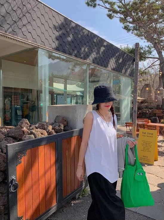 ᴴᴼᵀ ▸▸店長推薦◃◃ 春夏新款/不對稱圓弧背心 MANIFEST正韓🇰🇷