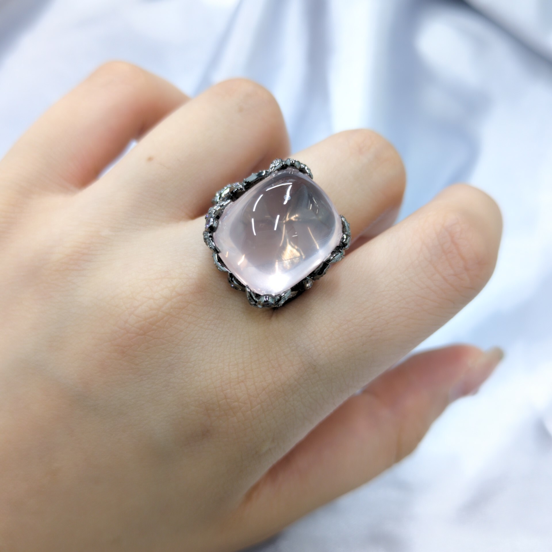 18K Black Gold 23.08ct Quartz and Diamond Ring