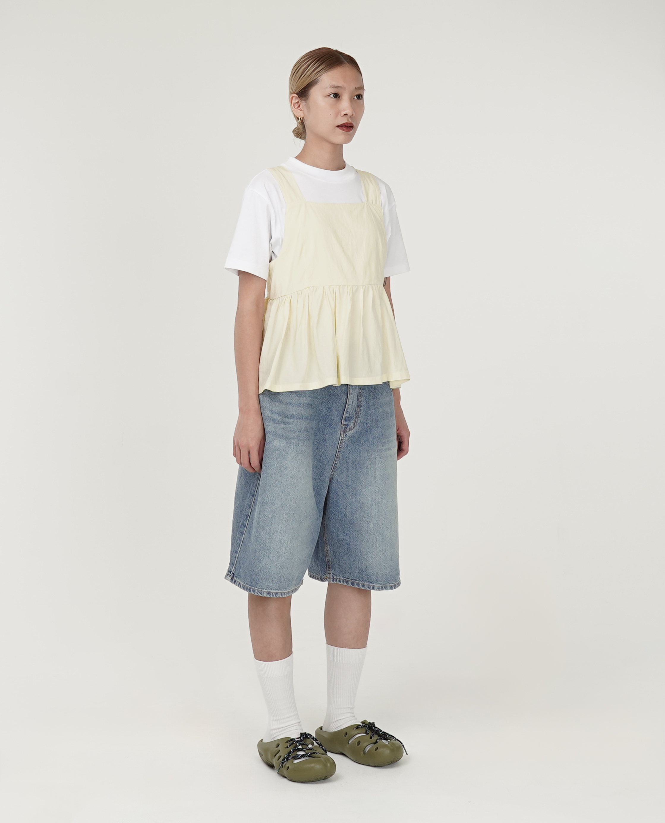 後綁帶寬肩帶背心