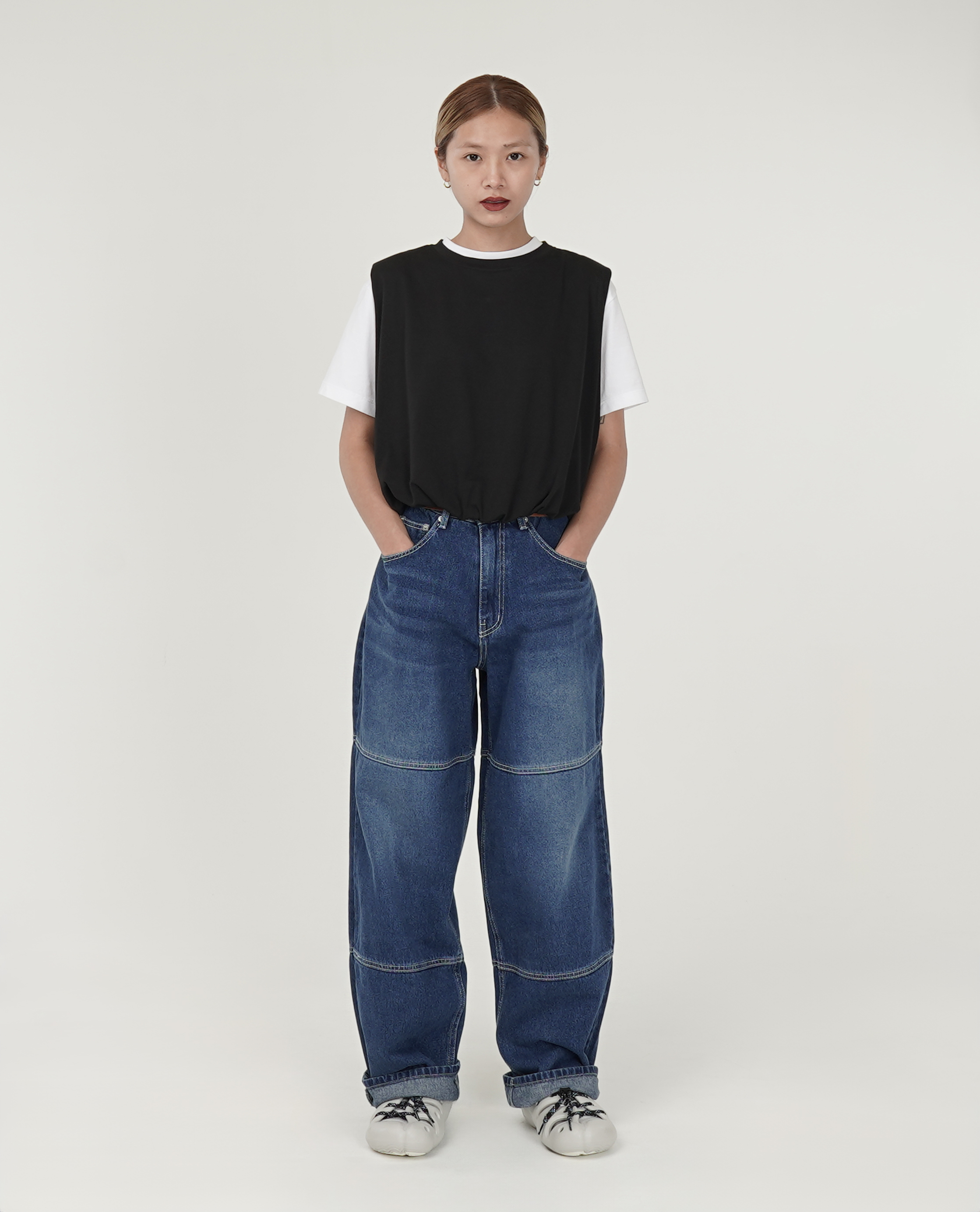 小領寬肩下抓皺背心