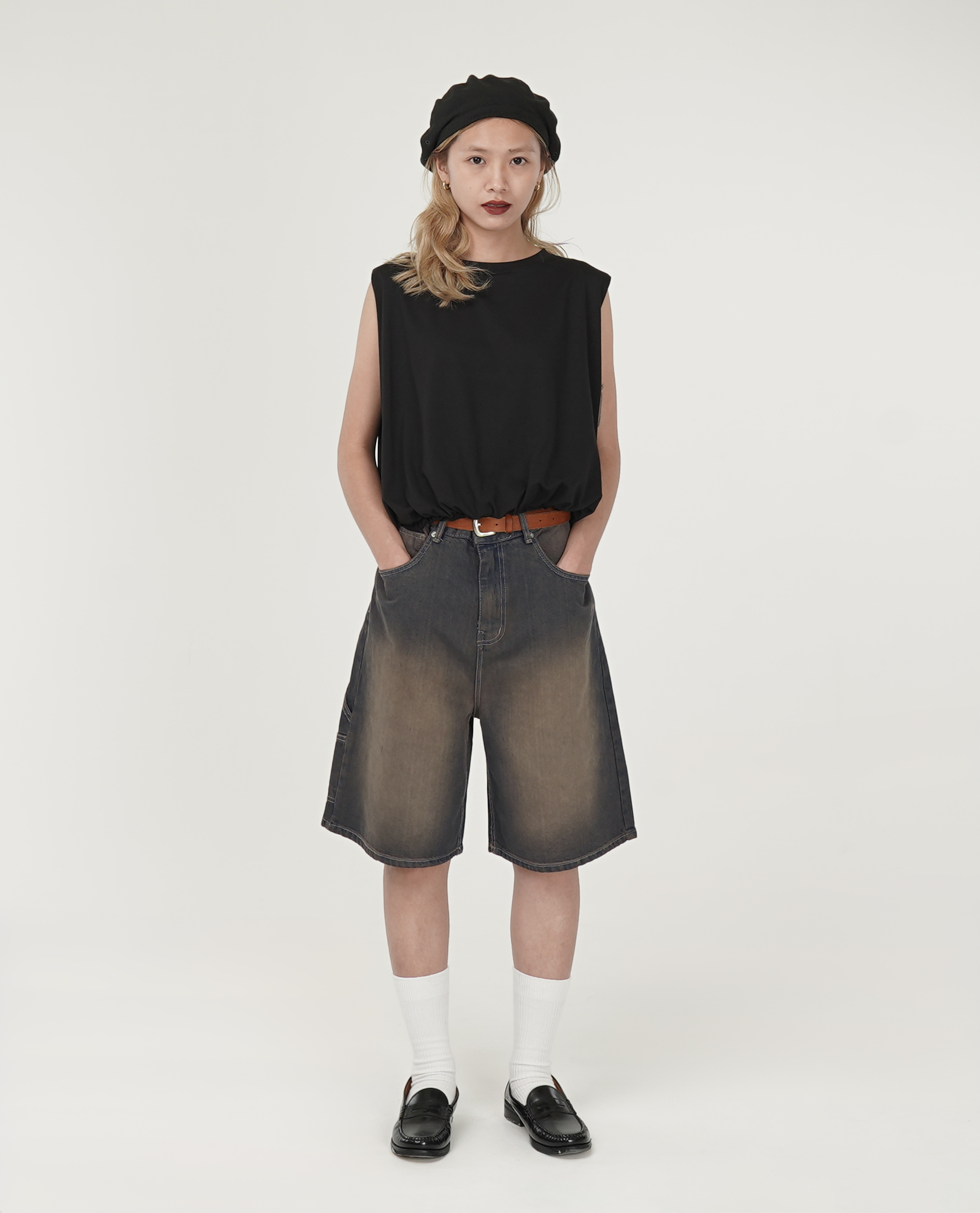 漂色黑膝下畫家牛仔褲