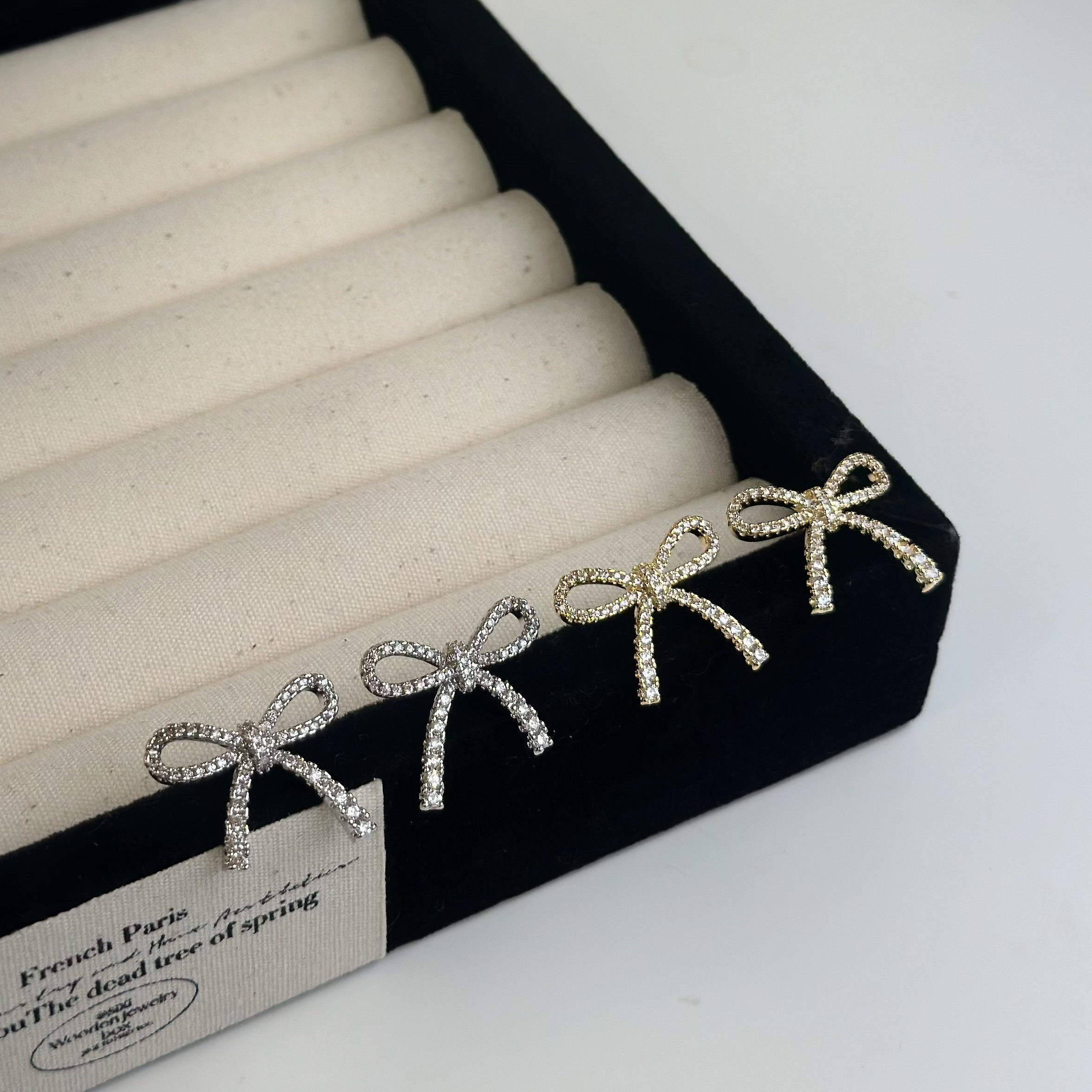 H15滿鑽蝴蝶結耳貼