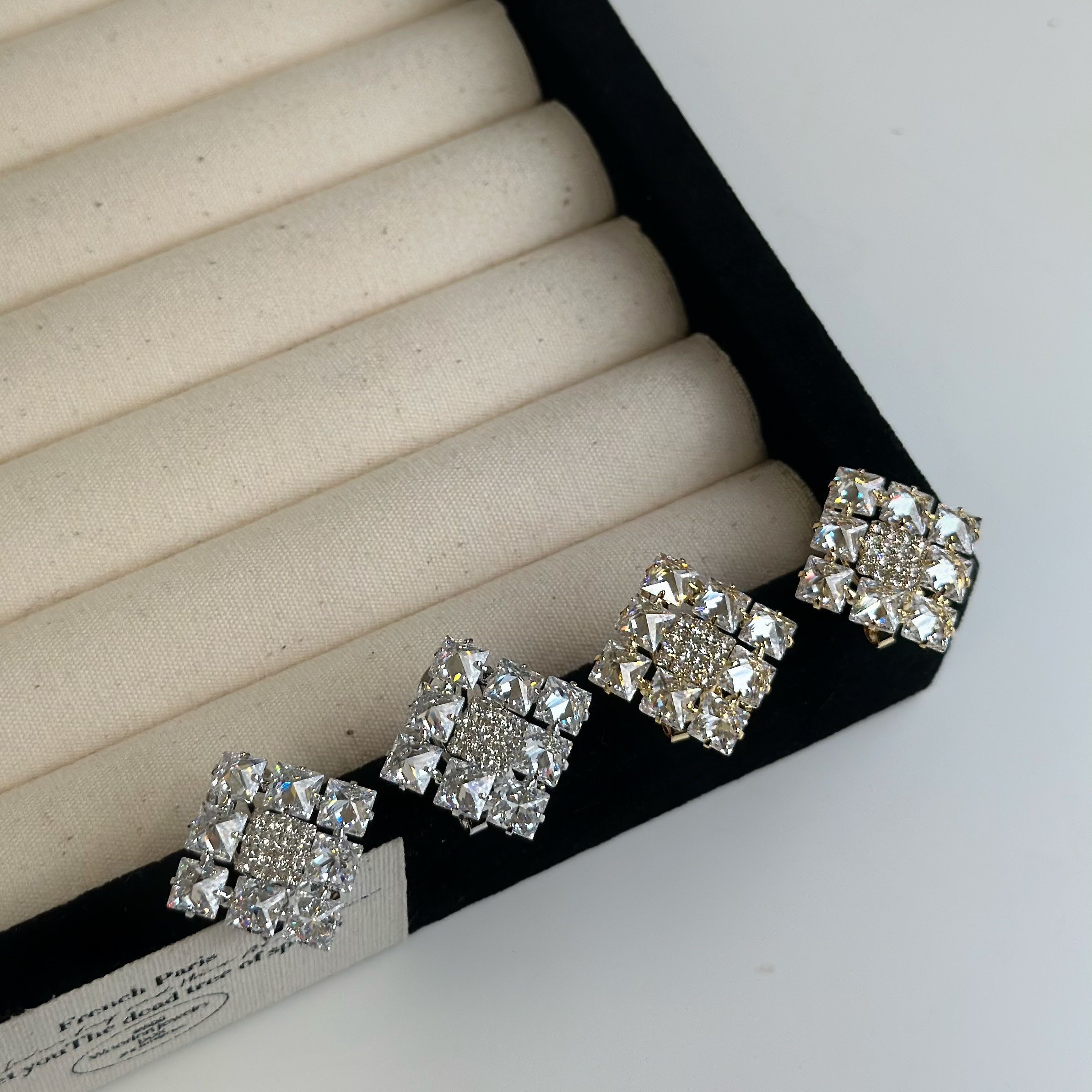 H24鋯石方塊耳貼