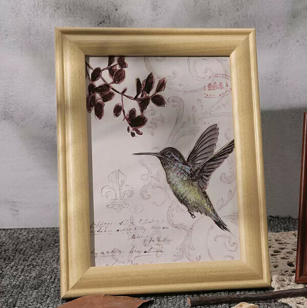 Hot selling retro photo frame display table (raw wood color 7 inches [inner frame 12.7*17.8 cm] hanging)