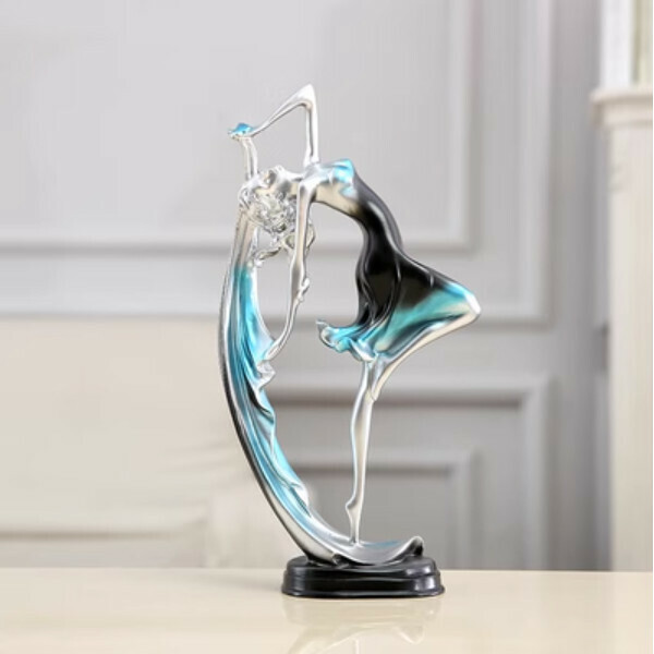Popular dancing girl accessories (small dancing girl-blue 10*5.5*21.5CM)