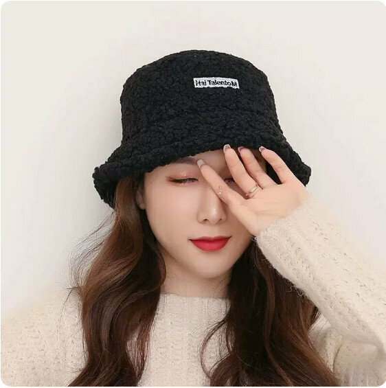 Hotly recommended winter warm lamb plush basin hat (black) [One size fits all: 55-58cm]