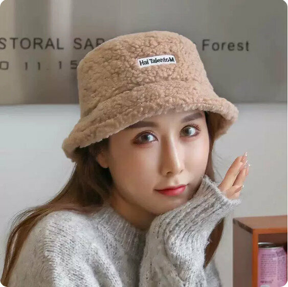 Hotly recommended winter warm lamb plush basin hat (khaki) [One size fits all: 55-58cm]