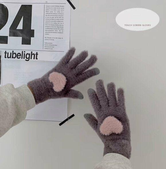 Hot selling winter warm and cold-proof velvet thickened gloves (gray purple) [one size fits all]