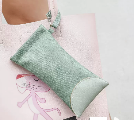 Hot selling glasses bag (specification: buckle style - green)