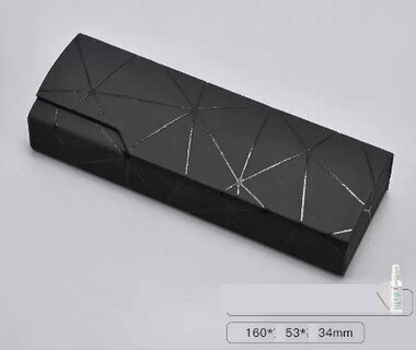Hot-recommended high-end portable anti-pressure glasses case (Specification: Lattice Black [Free Cleaner + Glasses Cloth])