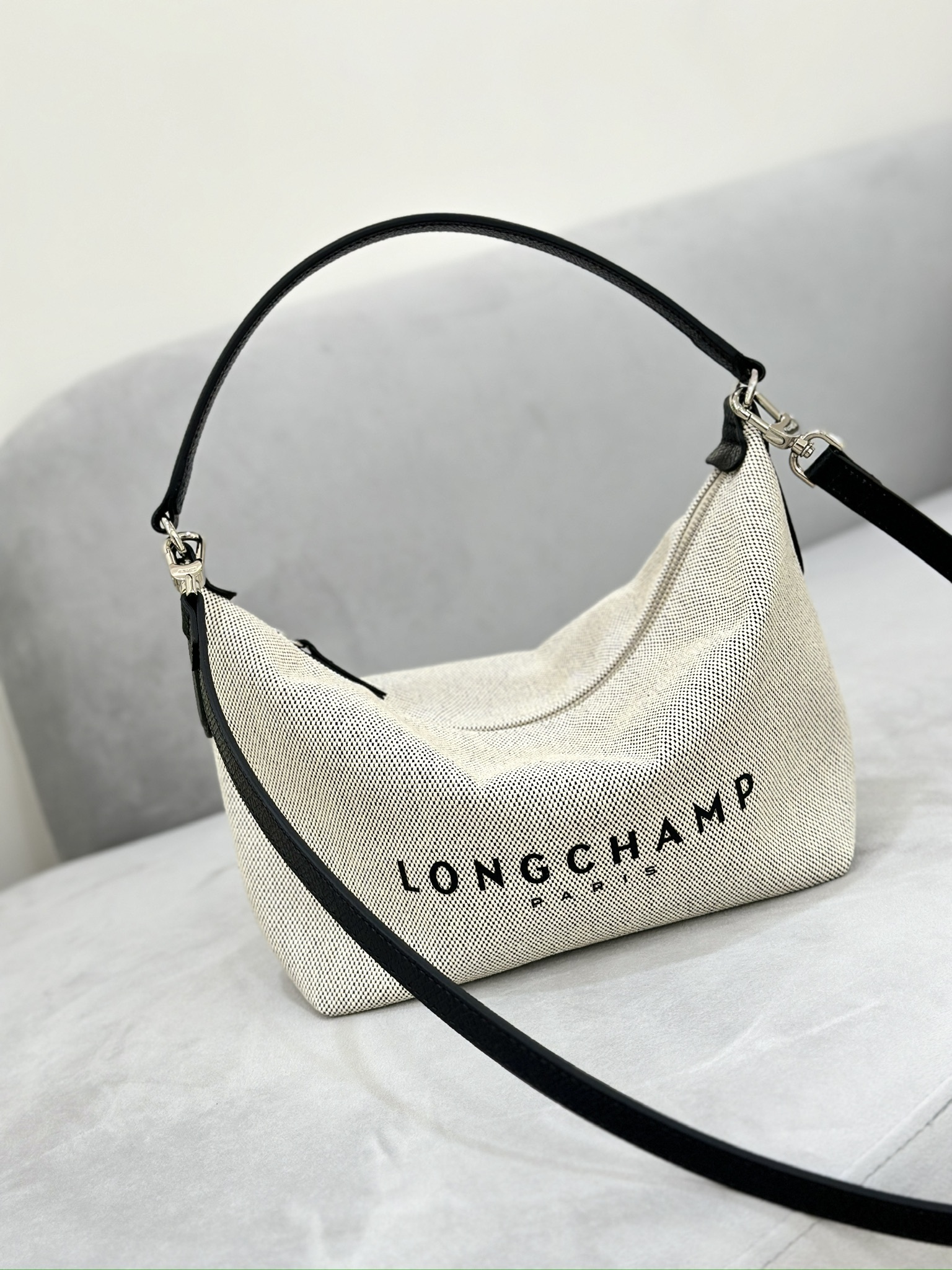LONGCHAMP Essential S Crossbody